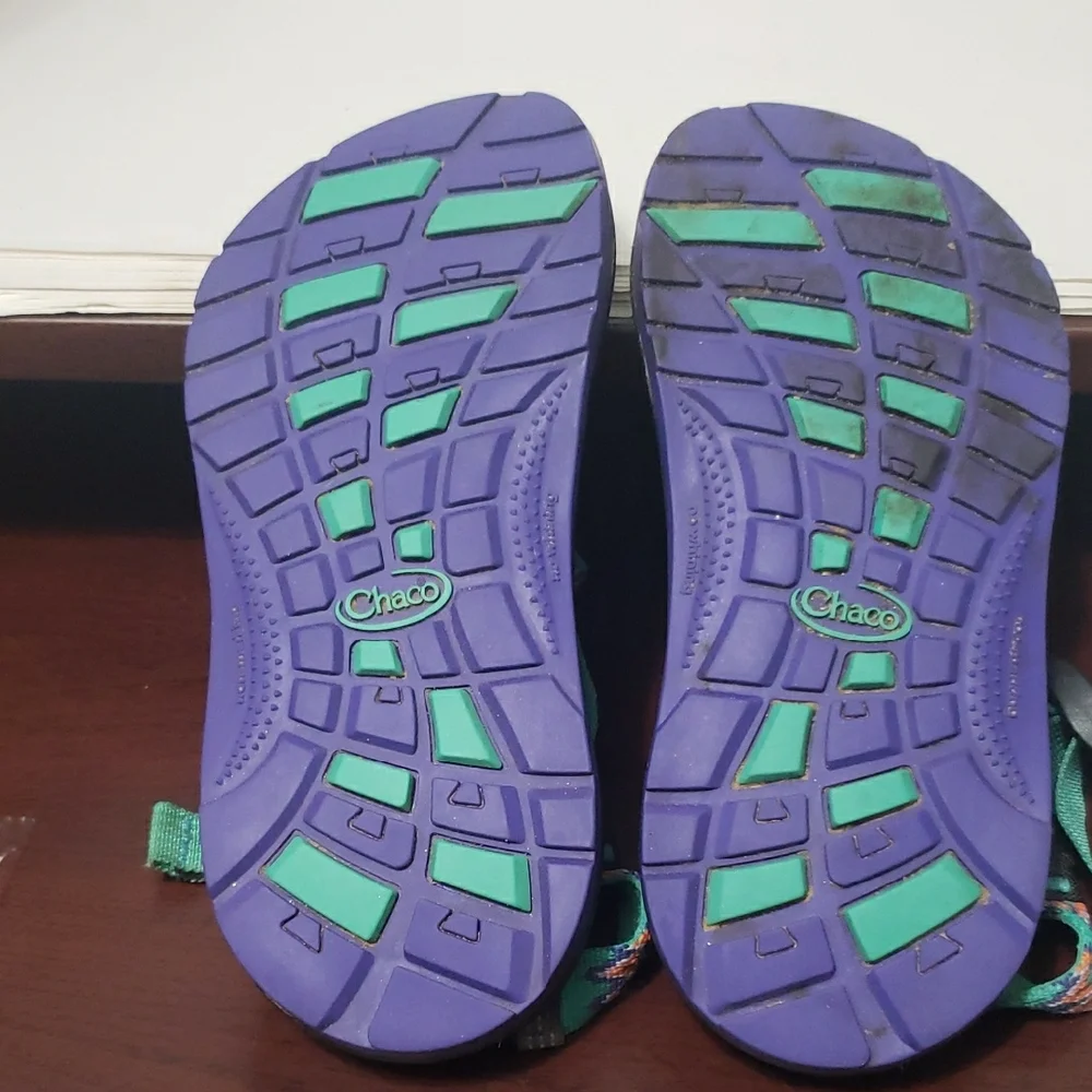 Chaco vibrant strappy